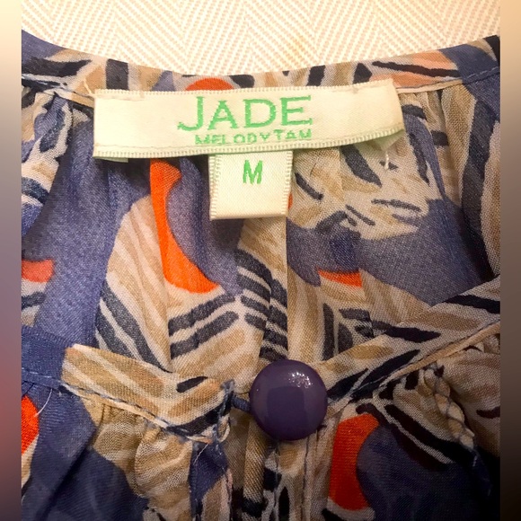 Jade Ruffle Neck Feather print Blouse - Picture 3 of 7